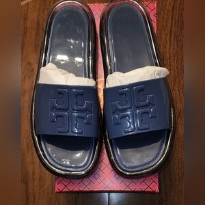 NIB TORY BURCH BUBBLE JELLY NAVY SIZE 10